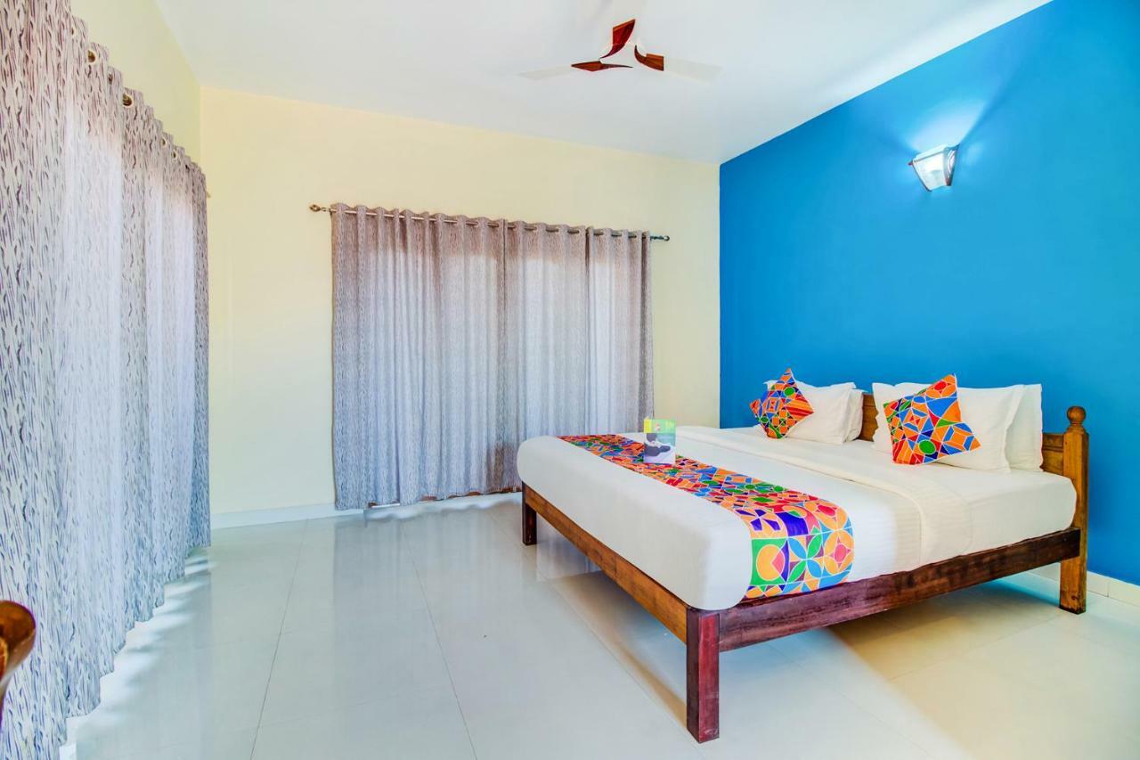 Larios Beach Holidays Resort Бага Экстерьер фото