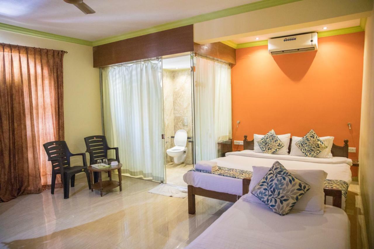 Larios Beach Holidays Resort Бага Экстерьер фото